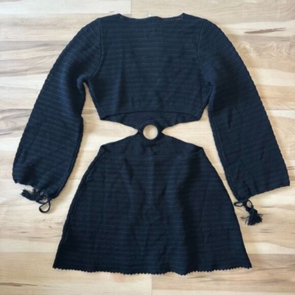 Devon Windsor Crochet Knit Fallon Cut Out Long Sleeve Mini Dress Black Size XL - Picture 6 of 8